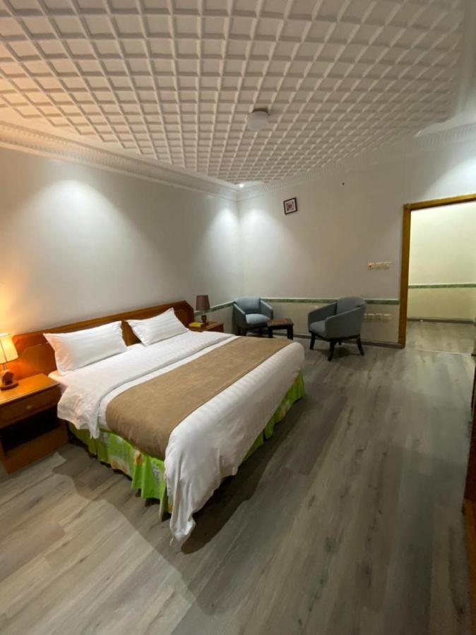 النايفات للوحدات السكنية المفروشة Djeddah Extérieur photo